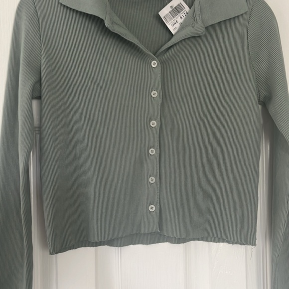 Brandy Melville Top - Picture 4 of 6